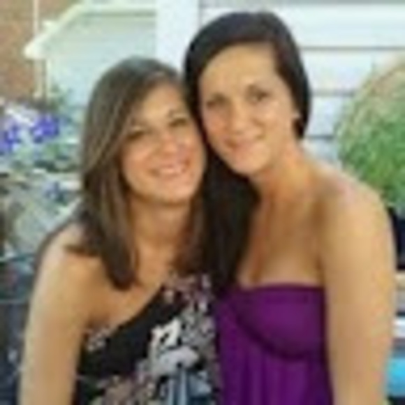 Meet your Posher, Whitney - Picture 1 of 1